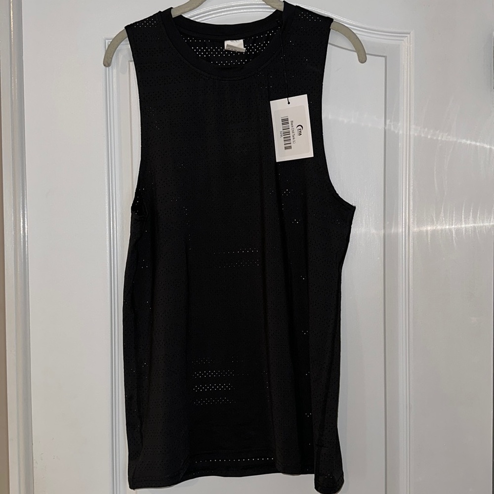 Like new Zyia black tank-L